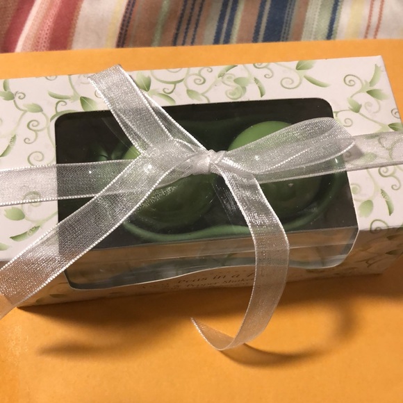 Peas in a pod salt and pepper - Picture 2 of 5